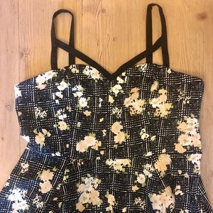 Size US 14 2X Juniors Retro style floral dress
